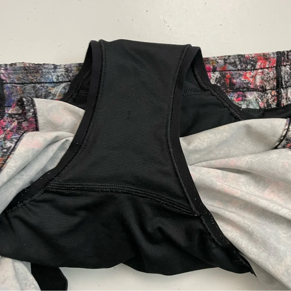 Lululemon Hottie Hot Short Reflectors Built In Liner Mesh Vitalize Multi 12 Tall